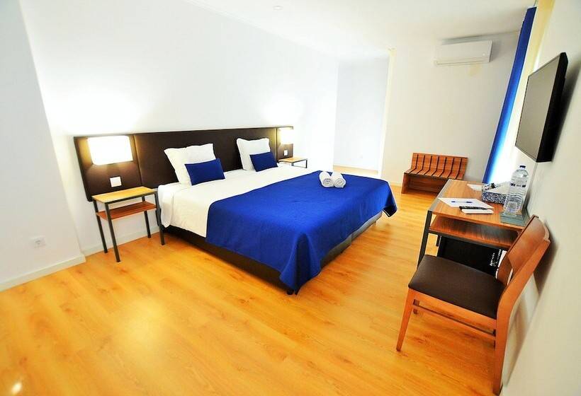 غرفة ديلوكس ثلاثية, Hilltop Oasis Lisboa Oeiras