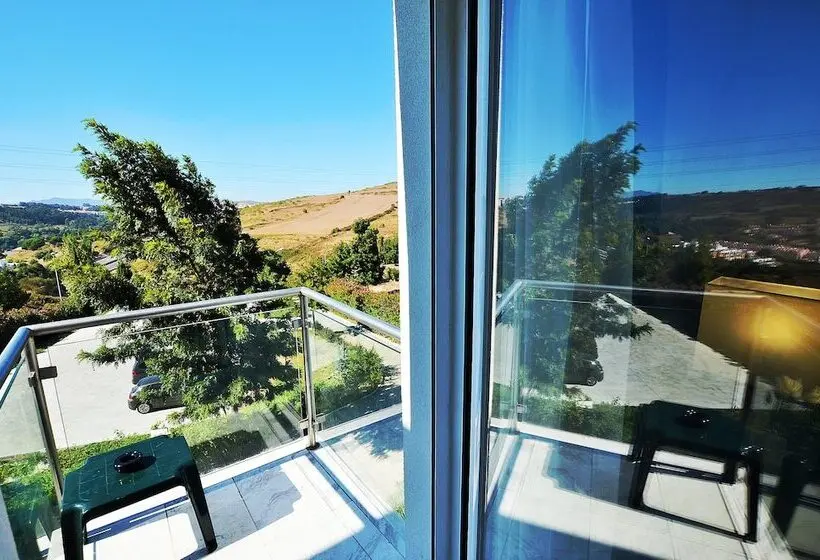 山の見えるスーペリアルーム, Hilltop Oasis Lisboa Oeiras