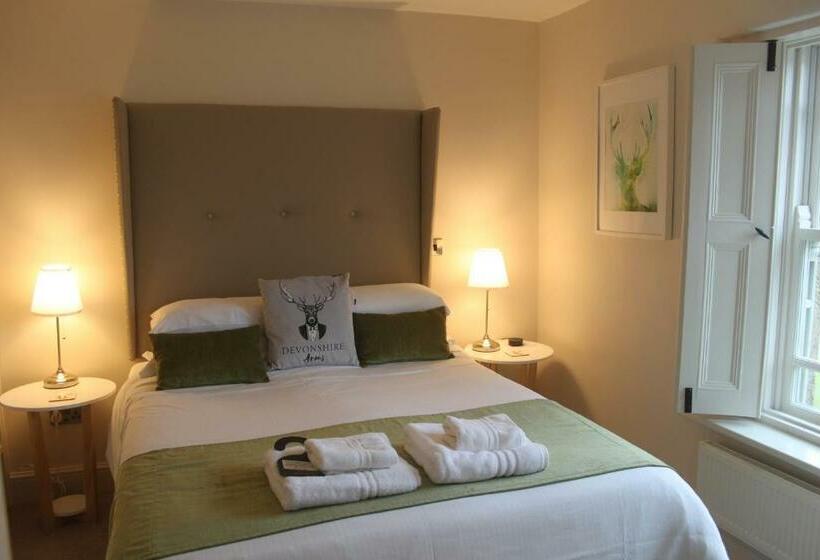 Büyük Çift Kişilik Yataklı Standart Oda, The Devonshire Arms