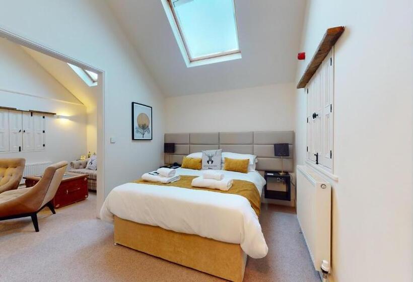 Deluxe Suite King Bed, The Devonshire Arms