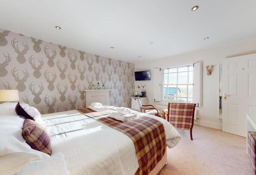 Büyük Çift Kişilik Yataklı Lüks Oda, The Devonshire Arms