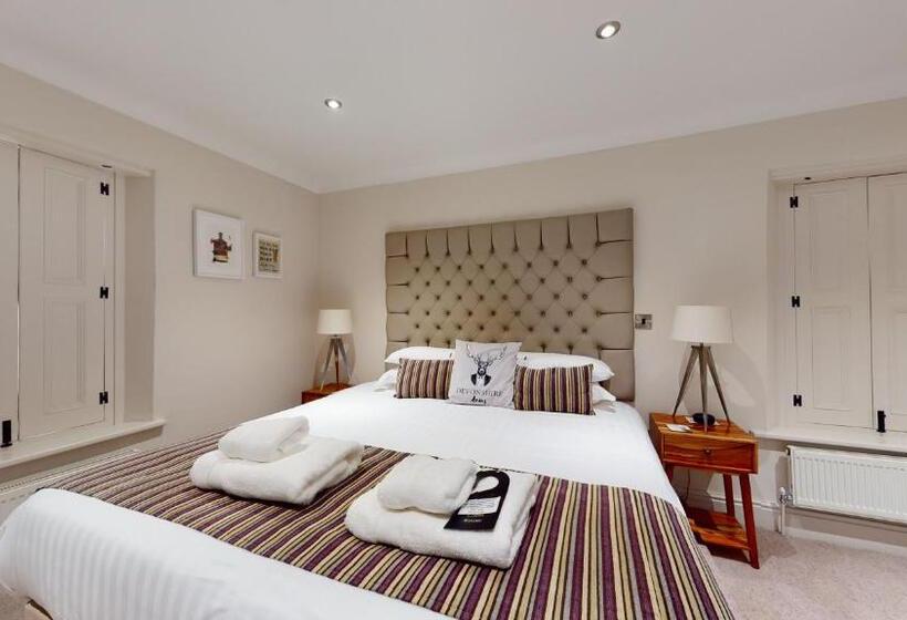 Büyük Çift Kişilik Yataklı Lüks Oda, The Devonshire Arms