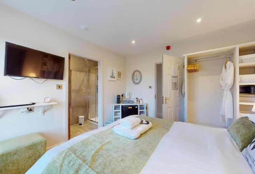 Büyük Çift Kişilik Yataklı Standart Oda, The Devonshire Arms