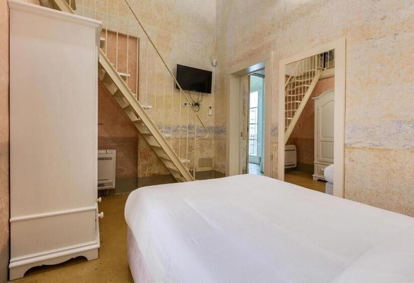 غرفة عائلية, Dimore Briganti