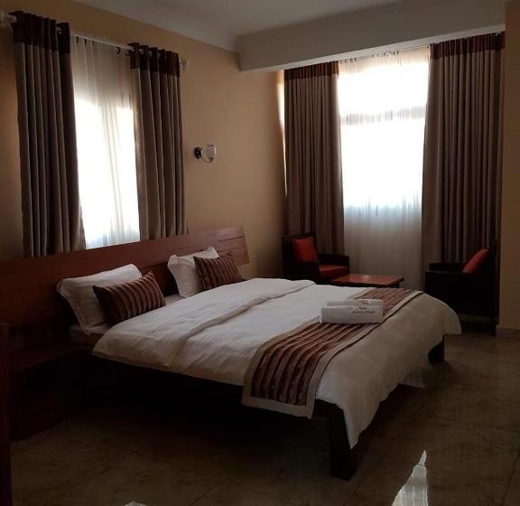 سوییت خانوادگی, Select Hôtel