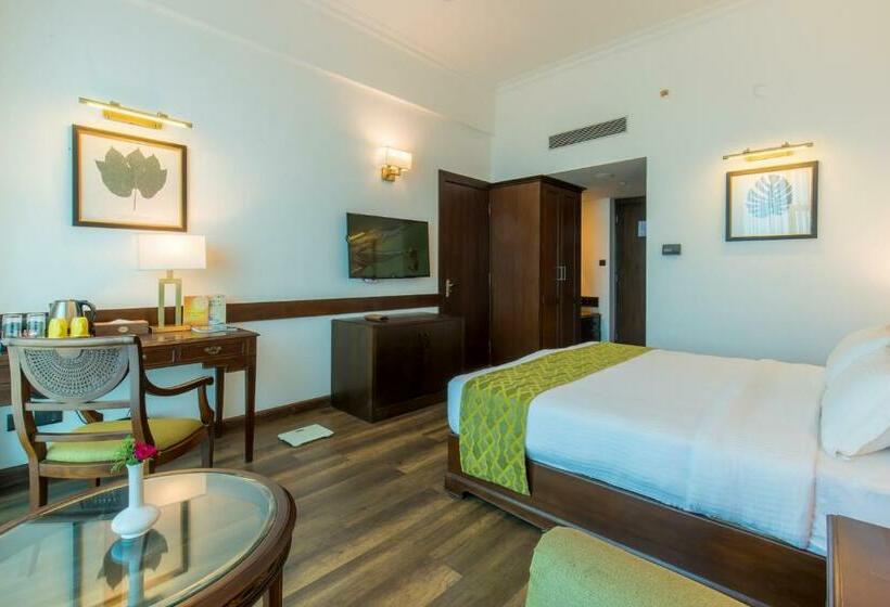 اتاق لوکس با تخت بزرگ, Soaltee Westend Premier