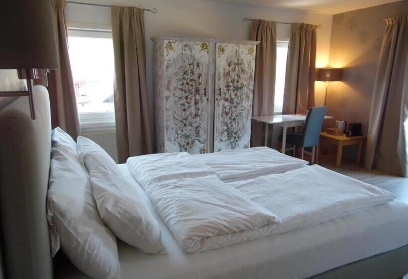 Семейный Номер Deluxe, Bella Vista Lodge