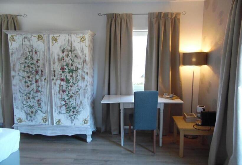 Семейный Номер Deluxe, Bella Vista Lodge