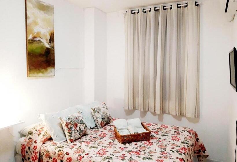 스위트, Hostel Da 13 E Suítes