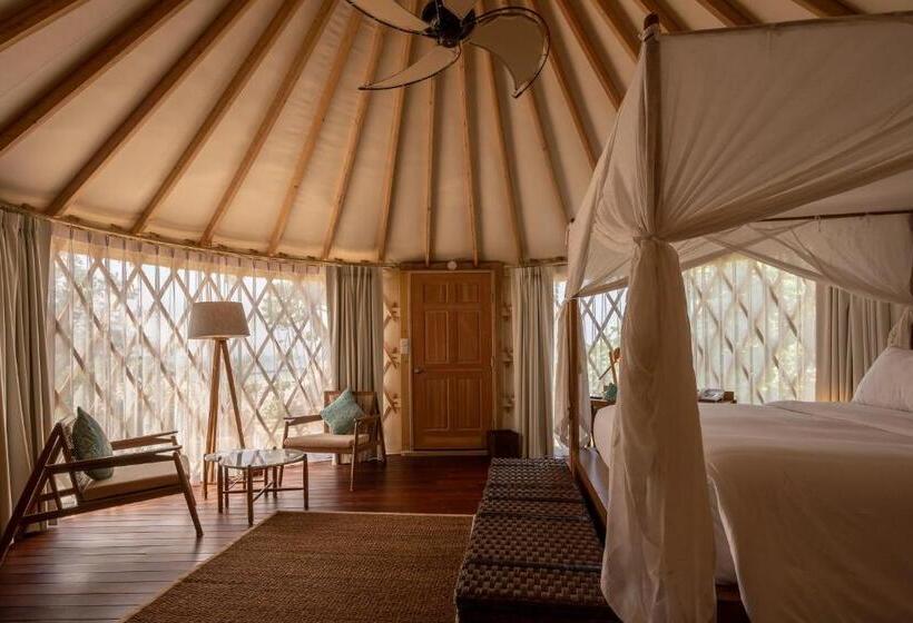 Tengerre Néző Deluxe Szoba, Awei Pila