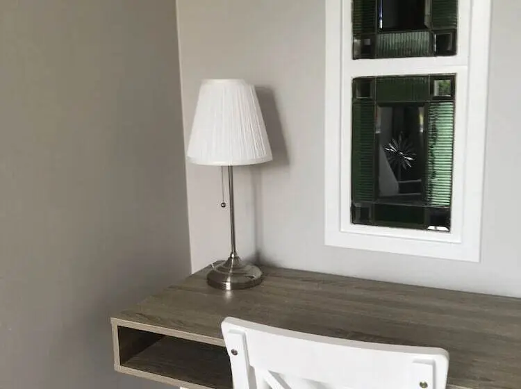 Quarto standard, L Humbla