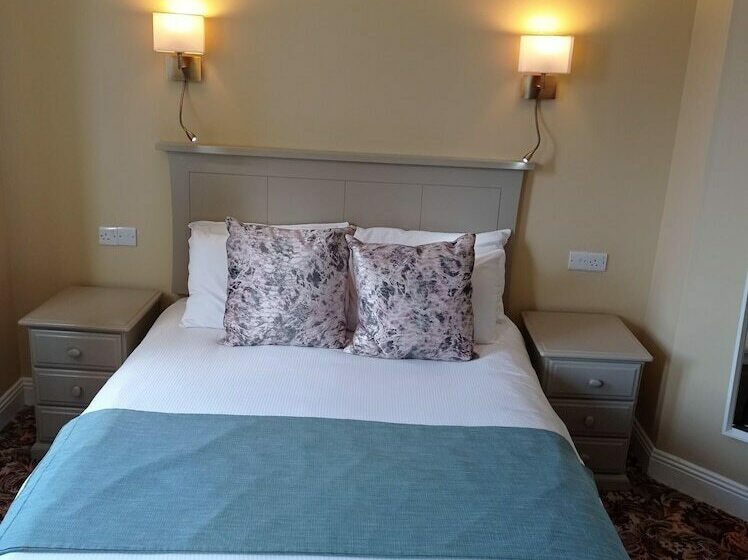 高级工作室, Tom Dick And Harriet S Accommodation