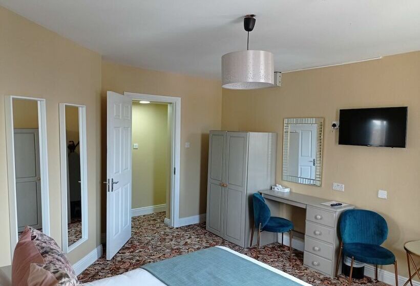 高级工作室, Tom Dick And Harriet S Accommodation