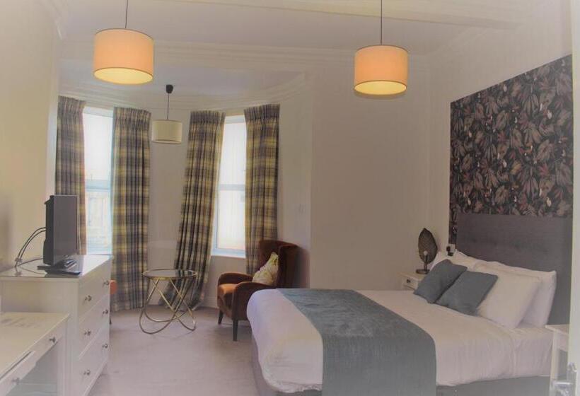 高级工作室, Tom Dick And Harriet S Accommodation