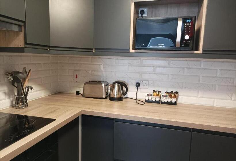 低层单卧公寓, Tom Dick And Harriet S Accommodation