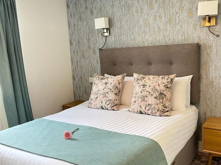 高级工作室, Tom Dick And Harriet S Accommodation