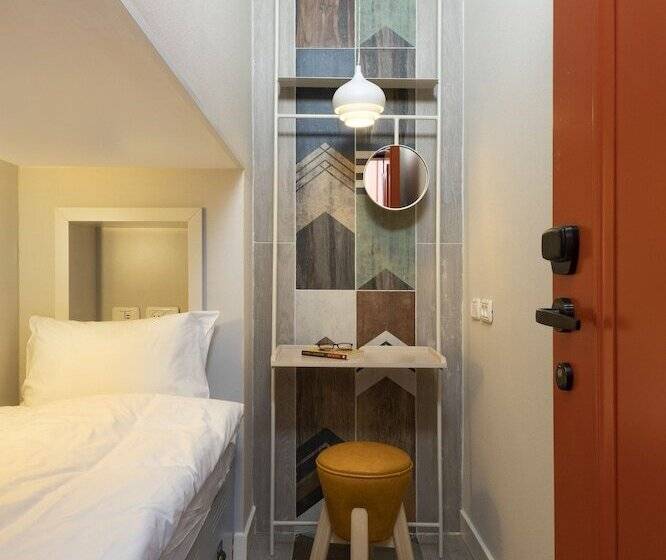 חדר סטנדרט יחיד, The Spot Hostel