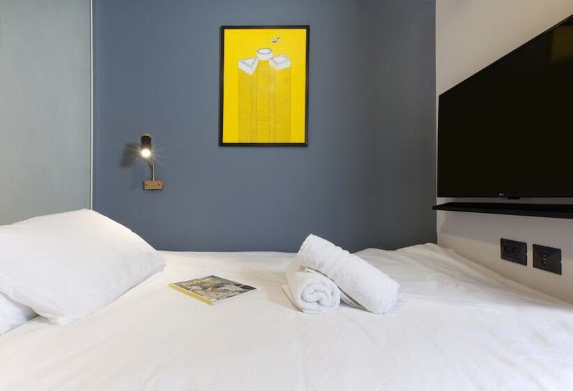 Capsule, The Spot Hostel