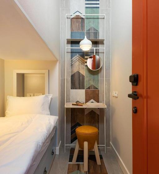 חדר סטנדרט יחיד, The Spot Hostel