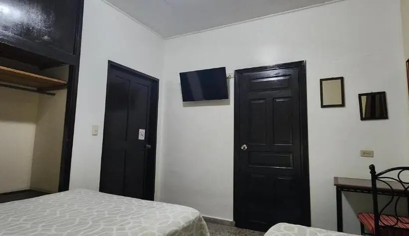 اتاق استاندارد سه نفره, Casa Altamira