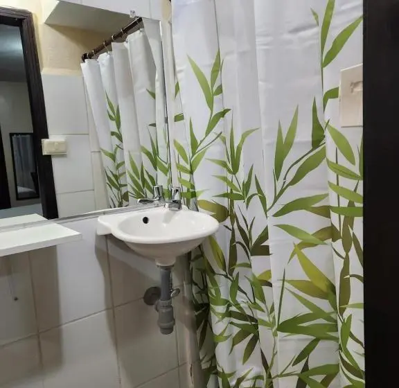 Economy Triple Room, Casa Altamira