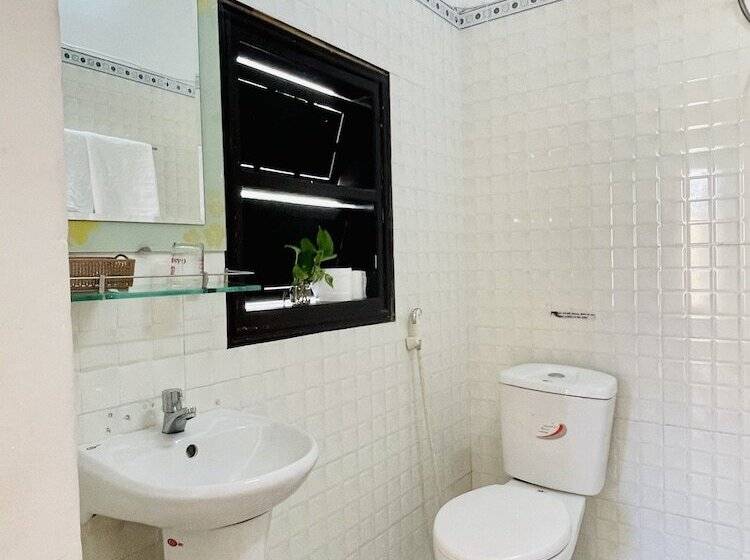 اتاق خانوادگی, Eva Homestay