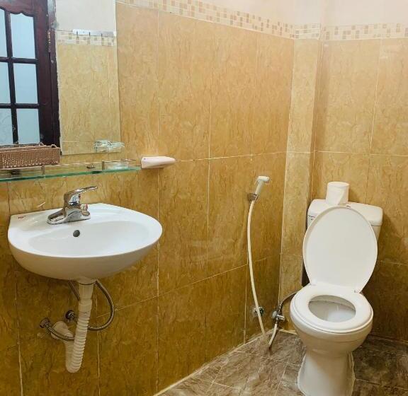 اتاق لوکس با تخت بزرگ, Eva Homestay