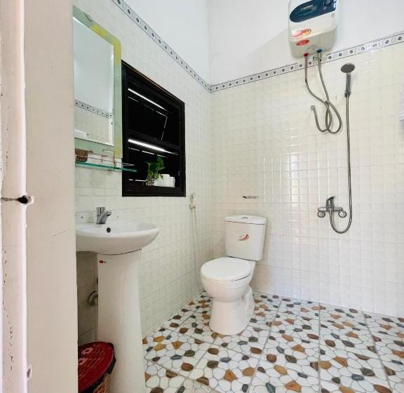 اتاق استاندارد سه تخته با بالکن, Eva Homestay