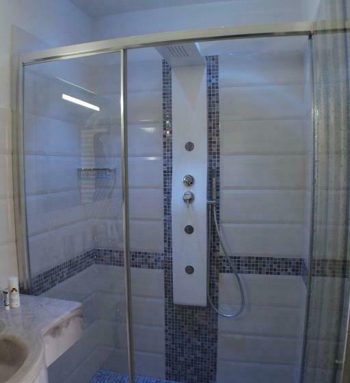 オーシャンビュースタンダードルーム, Adria