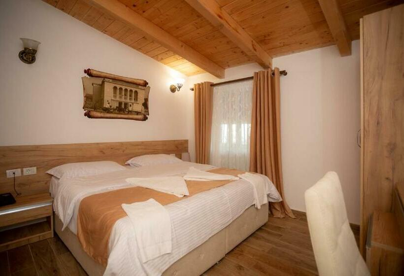 豪华湖景房, Grandpa S House