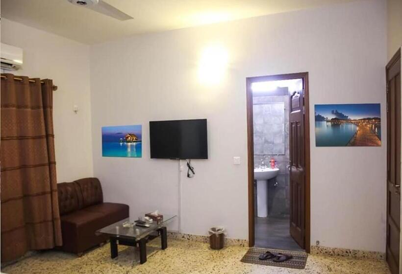 سوییت خانوادگی, Royal Fantasy