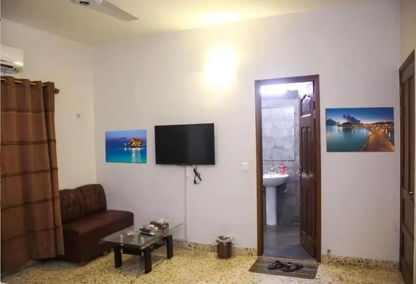 سوییت خانوادگی, Royal Fantasy