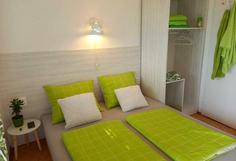 Standard-huone, Afrodita