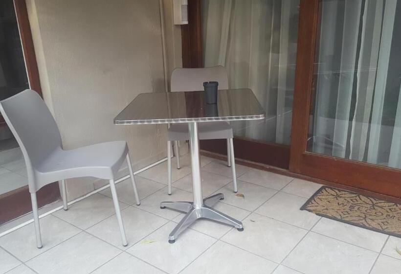 اتاق لوکس, Magisha Guesthouse