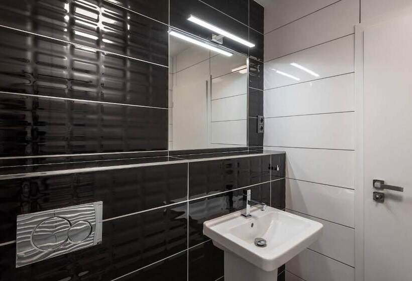 חדר סטנדרט, Grand