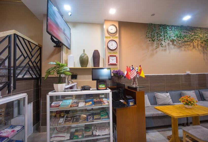 اتاق خانوادگی, Language Exchange Hostel 1