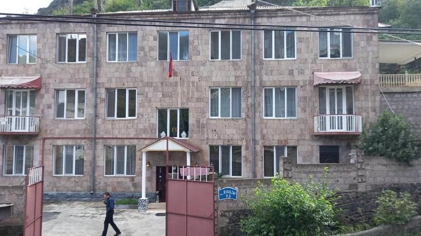 آپارتمان 1 خوابه, Aparthotel In Alaverdi