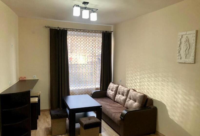 سوییت خانوادگی, Aparthotel In Alaverdi