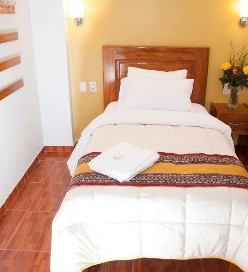 غرفة عائلية, Picos House