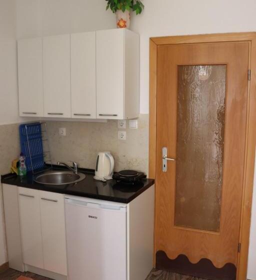 اتاق استاندارد, Rooms & Apartment Jozić