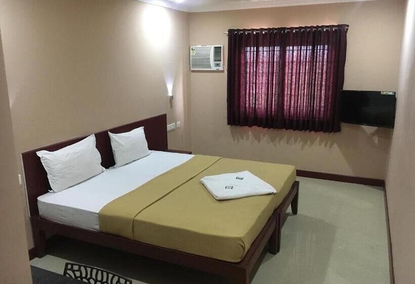 Номер Deluxe, Kalluvalappil Holiday Inn