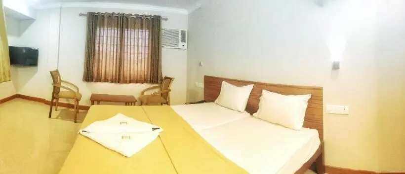 スーペリアールーム, Kalluvalappil Holiday Inn