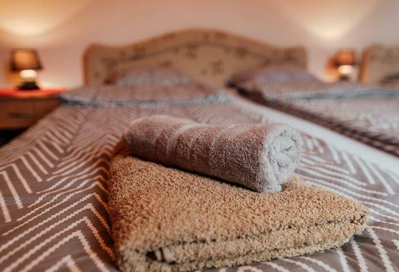 اتاق لوکس با چشم‌انداز دریا, Apartments Sopot