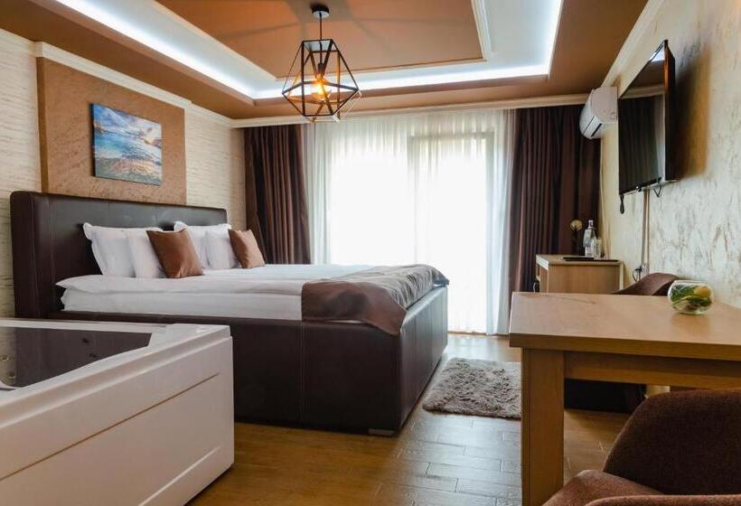 اتاق استاندارد با تخت بزرگ, Restaurant & Apartments & Rooms Avenia