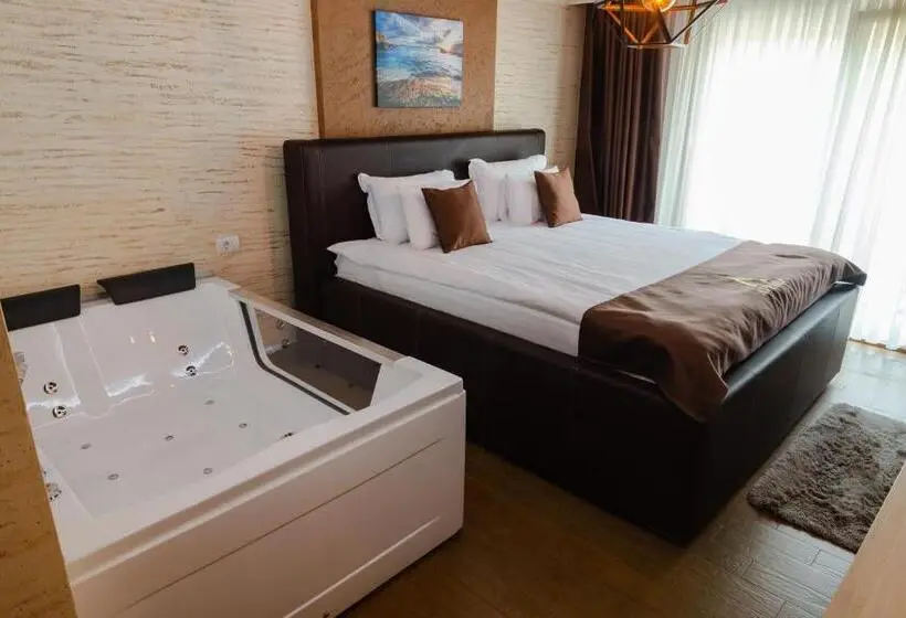 اتاق استاندارد با تخت بزرگ, Restaurant & Apartments & Rooms Avenia