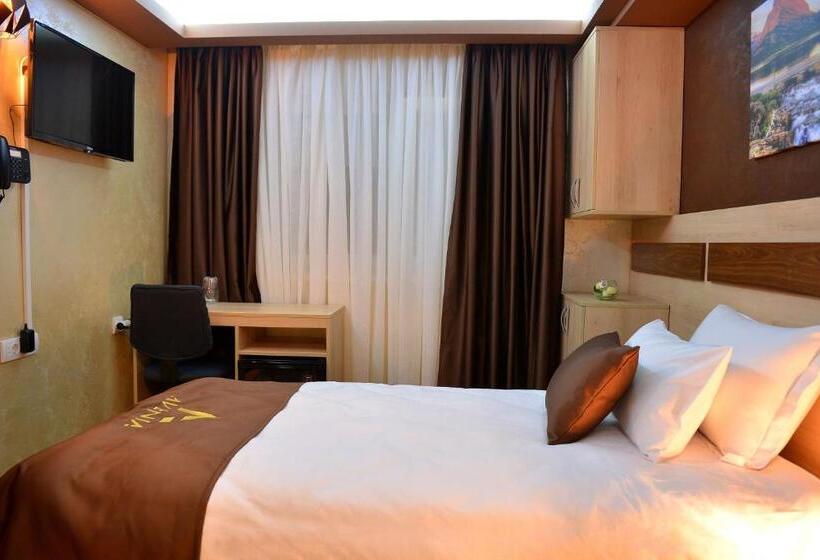 اتاق استاندارد یک نفره, Restaurant & Apartments & Rooms Avenia