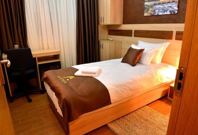 اتاق اکونومی, Restaurant & Apartments & Rooms Avenia
