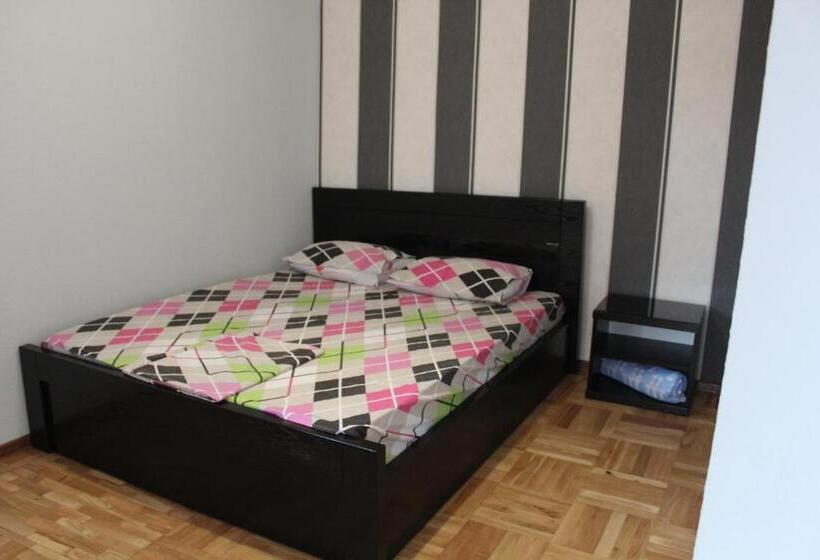 اتاق اکونومی, Guest House Stefanos