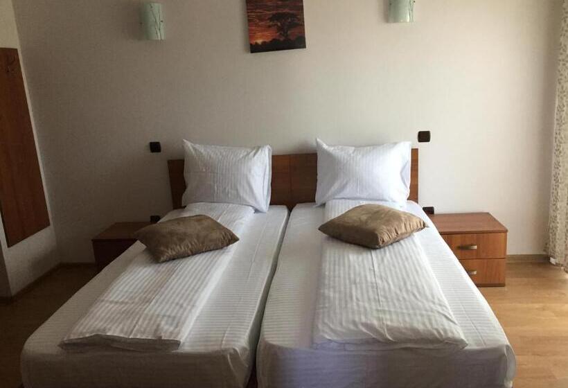 اتاق استاندارد با تراس, Pensiunea Granada