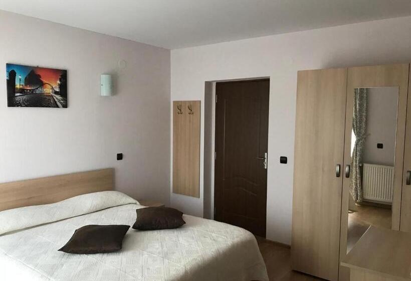 اتاق استاندارد با تخت بزرگ, Pensiunea Granada